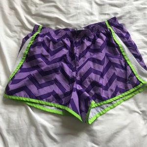 girls, champion shorts, zigzag